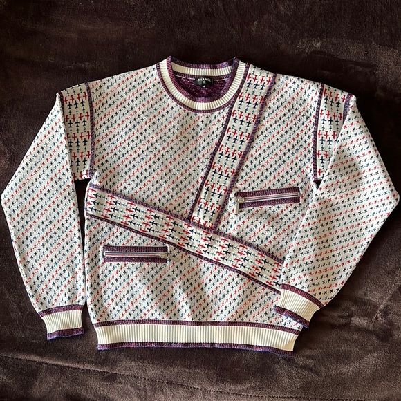CHANEL | Sweaters | Chanel 26 Airplane 